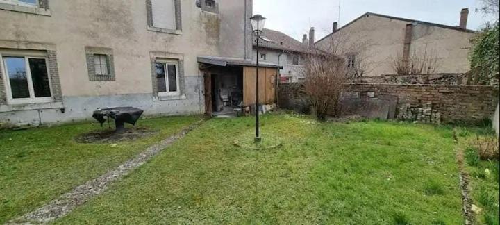 Chambre Tout Equipee Apartment Lacroix-sur-Meuse ภายนอก รูปภาพ